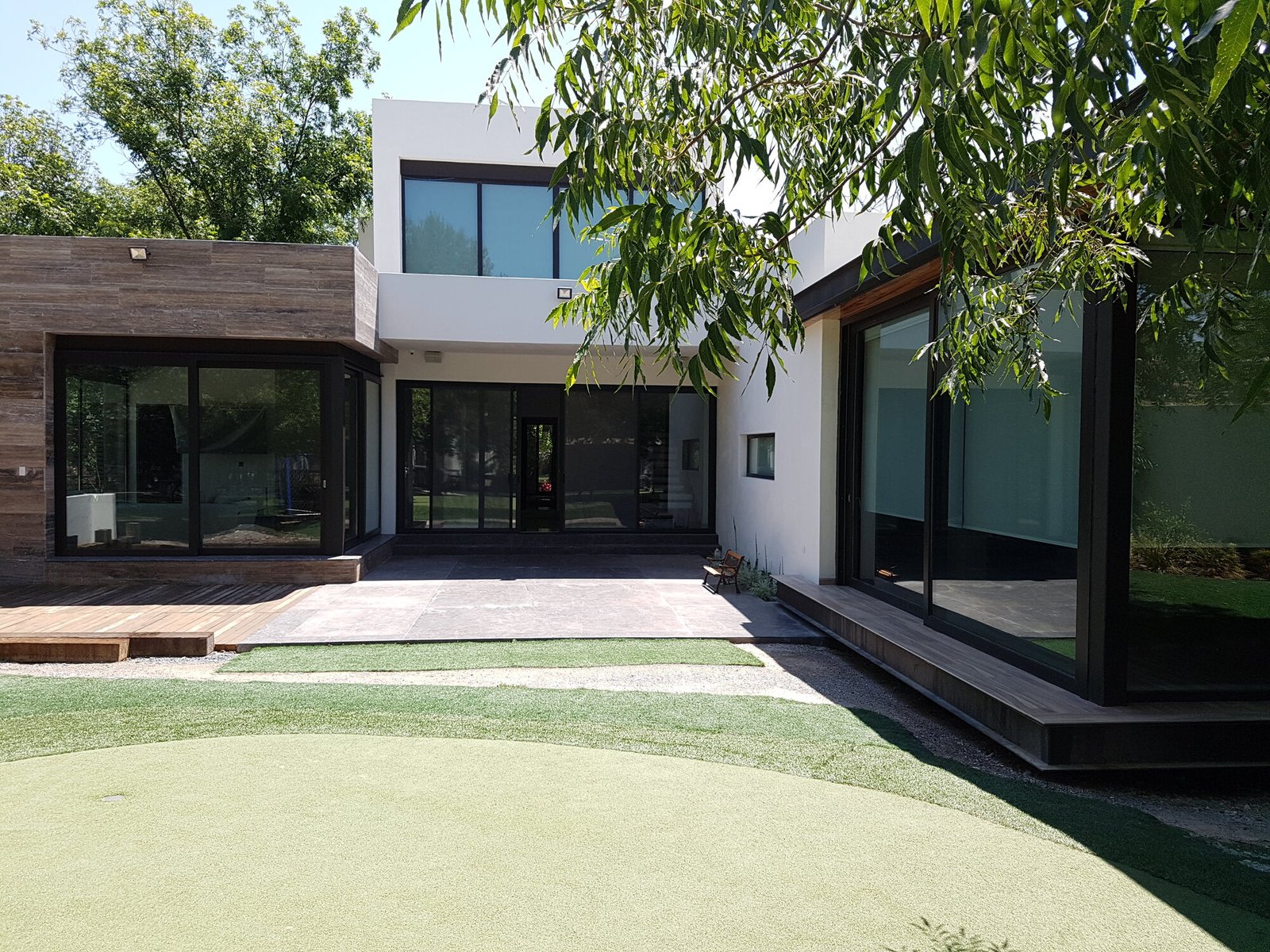 Proyecto Los Valdés en Saltillo con ventanas EUROHAUS